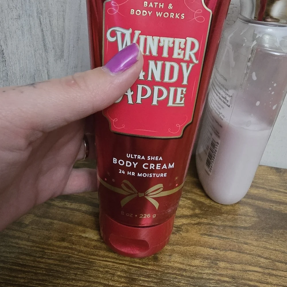 Bath & Body Works Winter Candy Apple And Midnight Pomegranate Body Cream